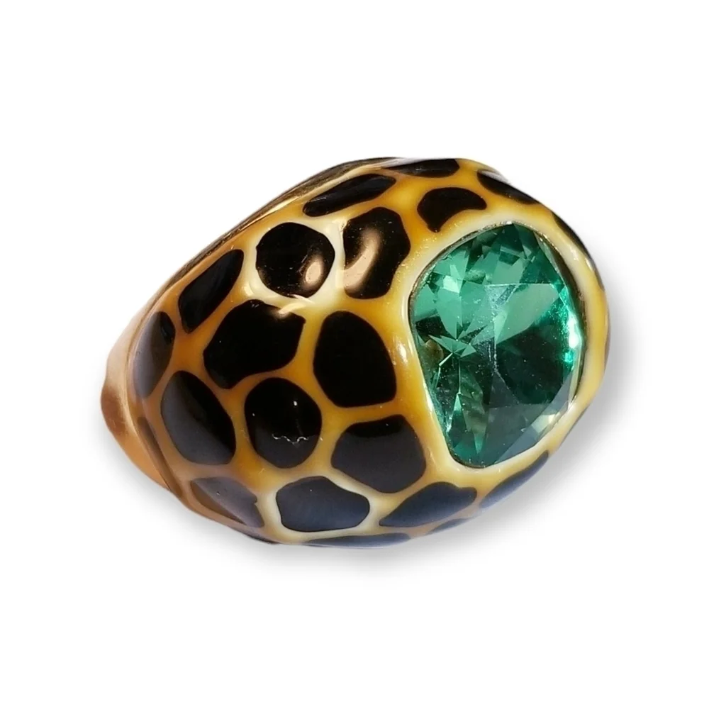 KJL KENNETH JAY LANE Gold Black Enamel Dome Cocktail Crystal Contemporary Ring